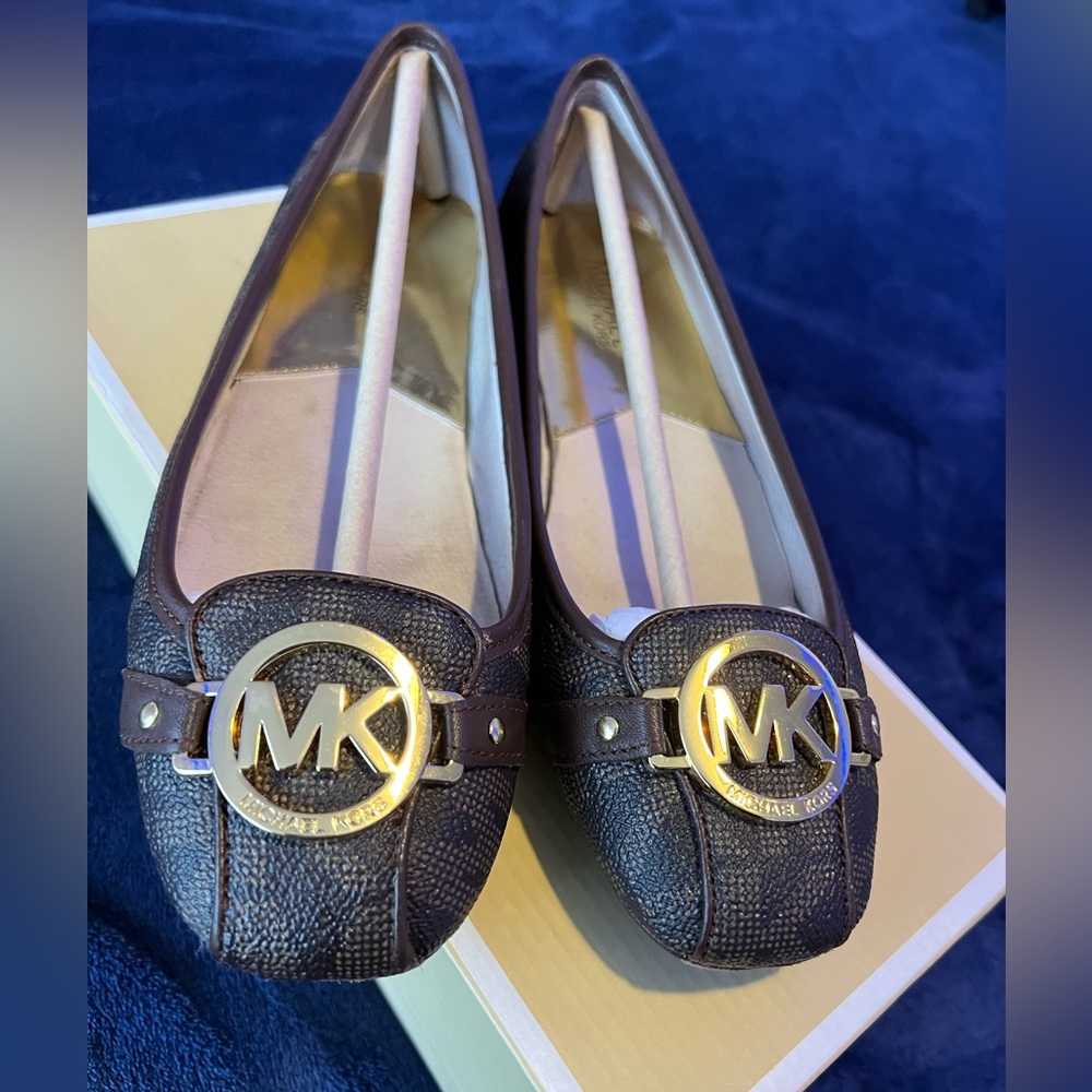 Michael Kors Signature PVC Flats size 8.5